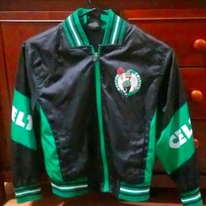 Boys Celtics jacket/windbreaker size s(8)